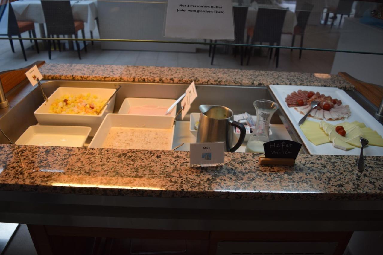 Hotel Restaurant Sokrates Güttingen エクステリア 写真