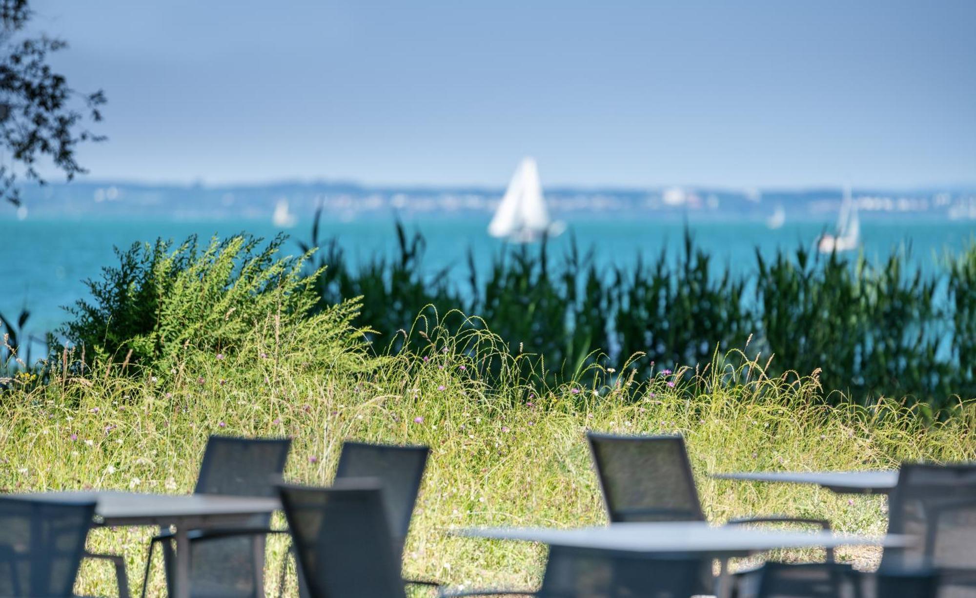 Hotel Restaurant Sokrates Güttingen エクステリア 写真