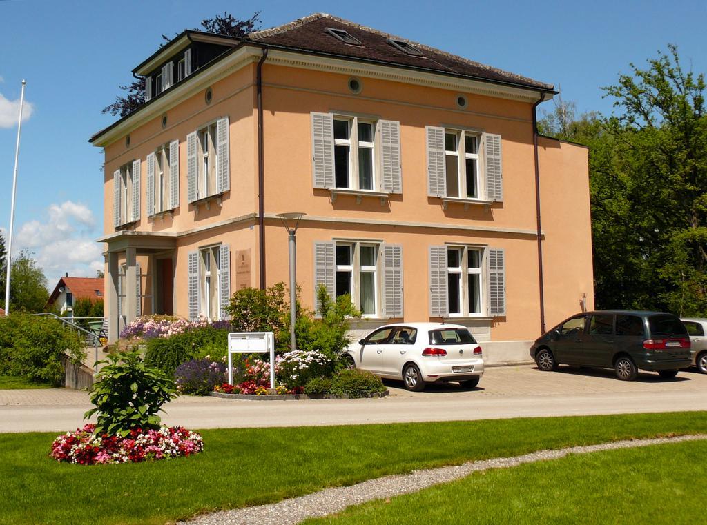 Hotel Restaurant Sokrates Güttingen エクステリア 写真