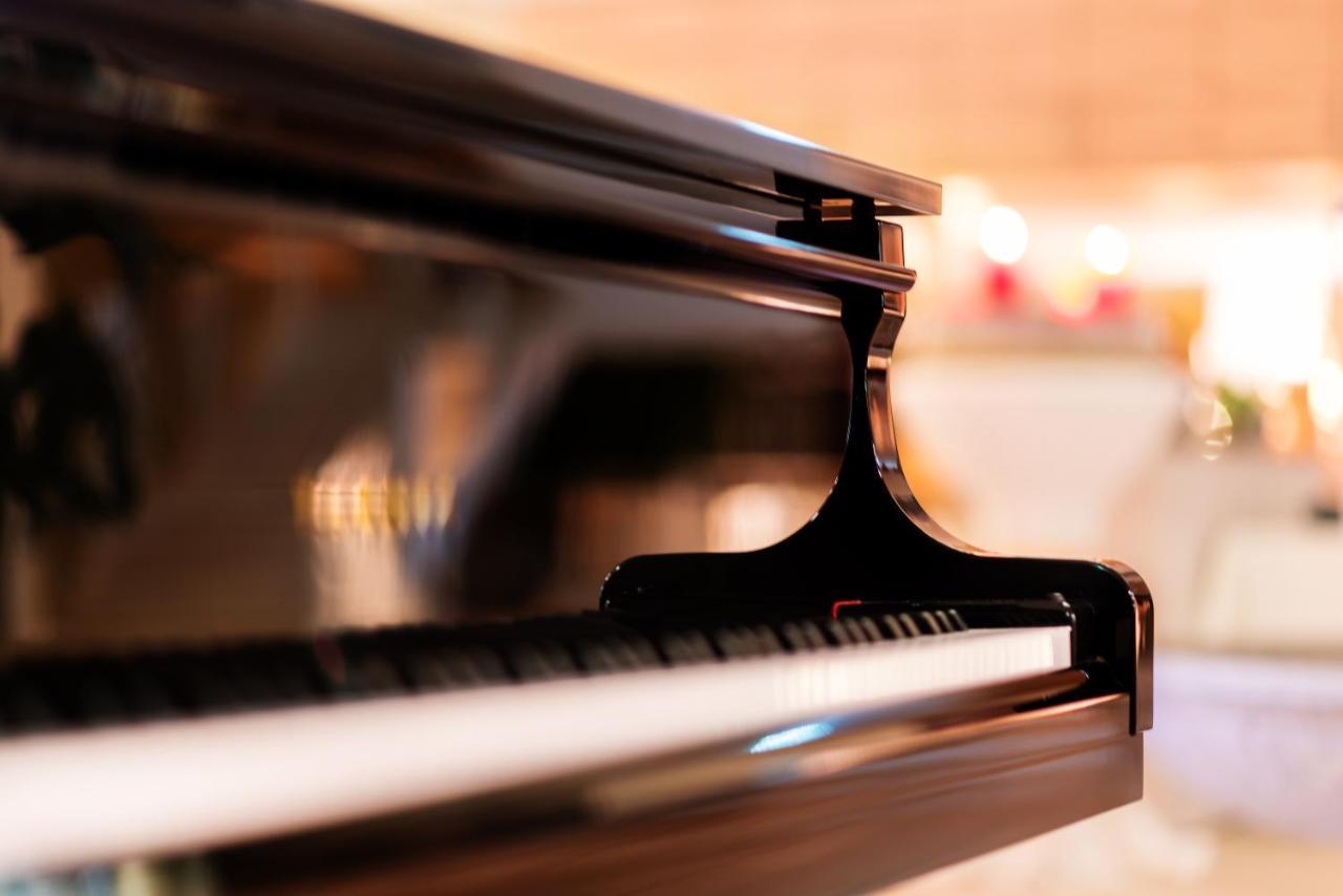 Hotel Restaurant Sokrates Güttingen エクステリア 写真